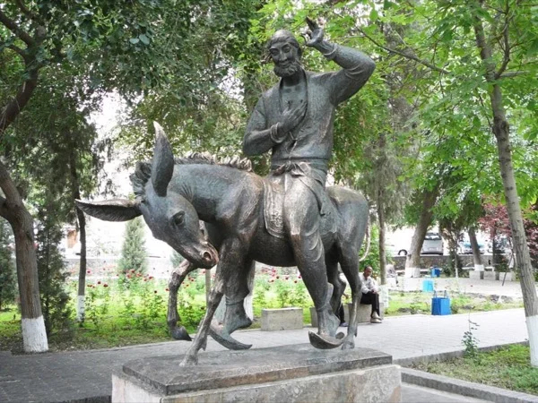 Walking tour of Bukhara, the city of the great wise man Nasriddin