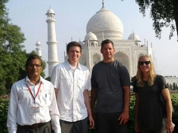 Full Day Private Guided Tour of Agra with Car.