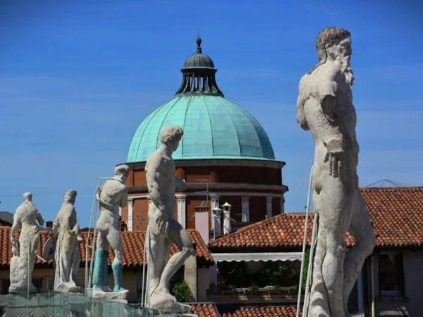 Vicenza and Palladio's Masterpieces: unexpected beauties not far from Venice