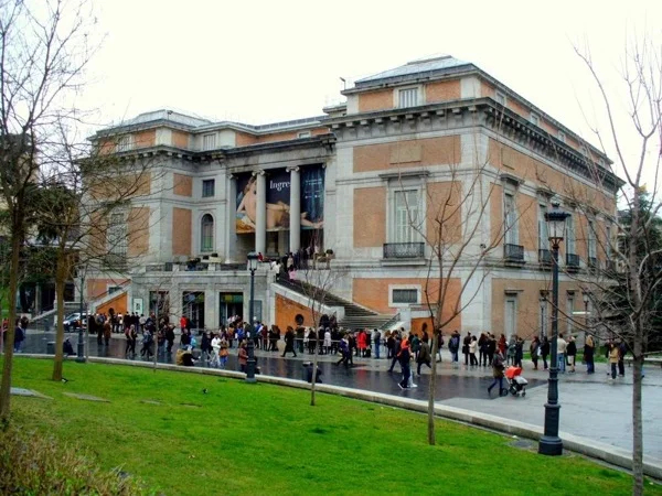 Essential Madrid + Prado Museum Guided Tour