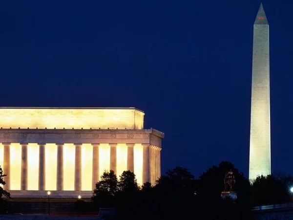 Half Day Chauffered Tour of Washington DC Highlights