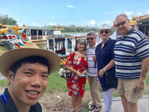 Hue, Full Day City Tour, live