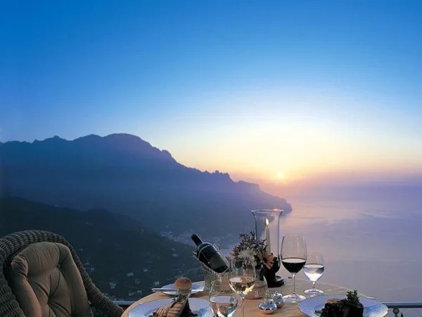 Sightseeing Amalfi Coast with cooking class or wine tasting near the mount Vesuvius