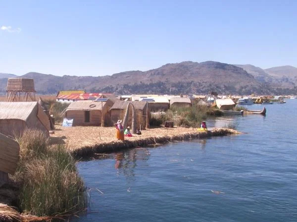 Half-Day Uros Floating Islands Tour