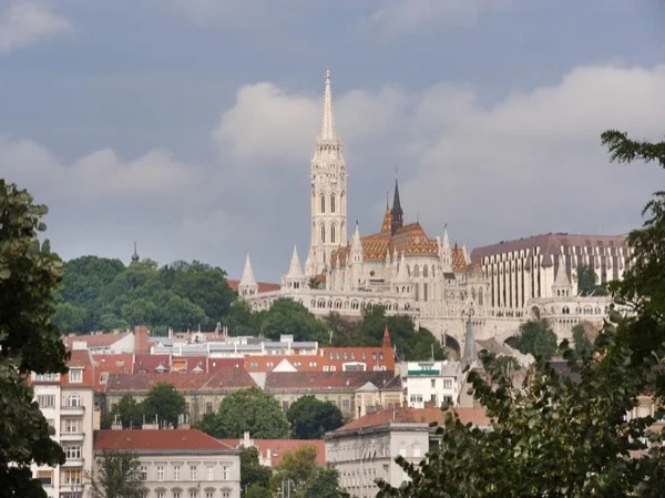 The Heart of It All - Budapest tour by car