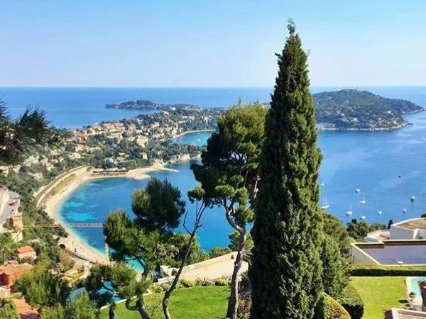 Italian market & French Riviera Full Day Tour