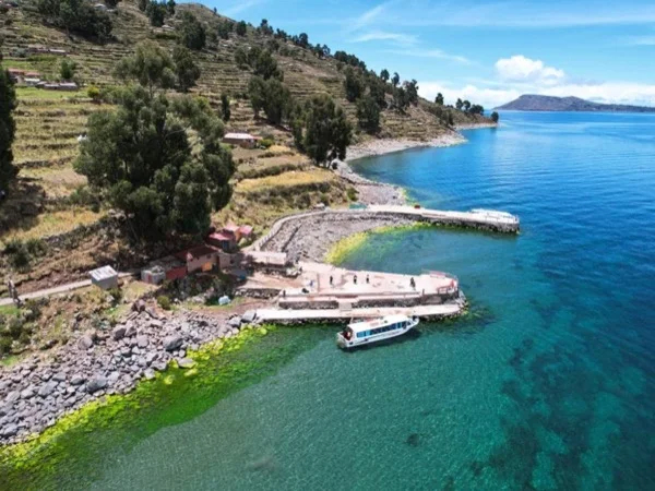 Titicaca Elegance: Islands Full day - non-touristic