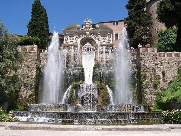 Day Trip to Hadrian's Villa and Villa D'Este in Tivoli