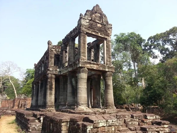 Grand Circle-Neak Porn and Preh Khan Temples