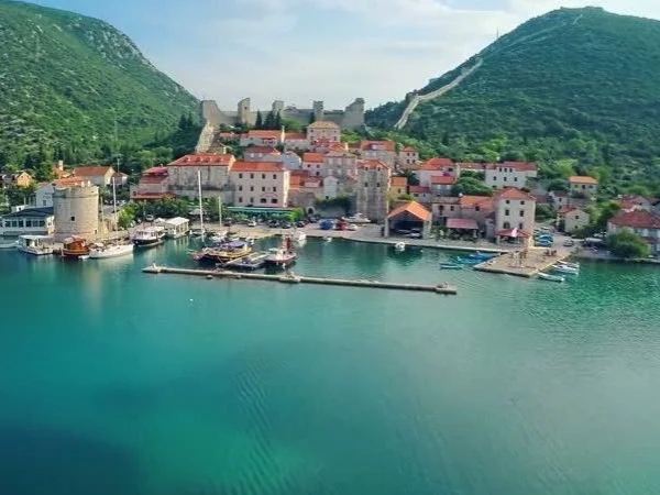 Peljesac Winery and Mali Ston Tour
