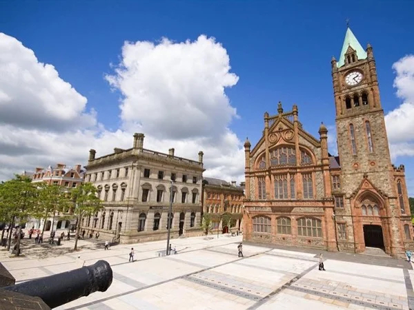 The Ultimate Derry City Pub Tour Experience