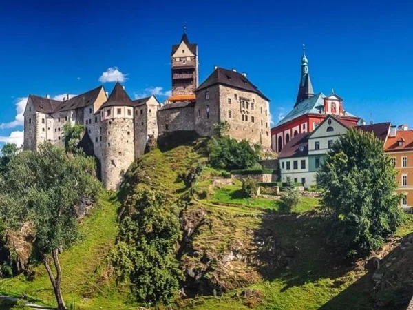 Sightseeing Transfer - Munich or Nuremberg to Prague - or vice versa - with flexible stops