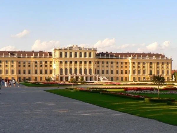 Day trip from Prague to Vienna - let's discover the imperial capital