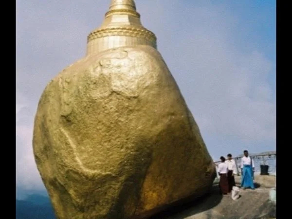 2-Day Private Guided Tour To Kyaikhtiyo Pagoda