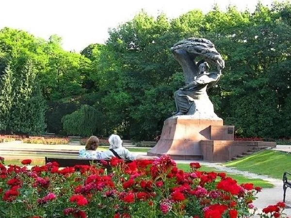 Chopin's life in Warsaw and Chamber Piano Concert in a half day tour