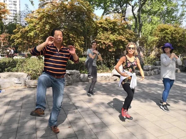 TaiChi Practice,Taoism Temples & Chinese Herbs Market Bike Tour