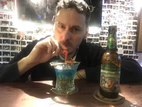 Explore Shanghai Bar & Pub Night Life Bike Tour