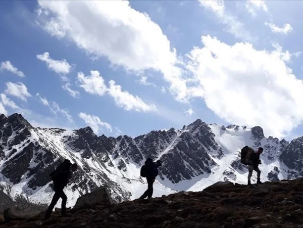 Trekking to Ala Kul lake
