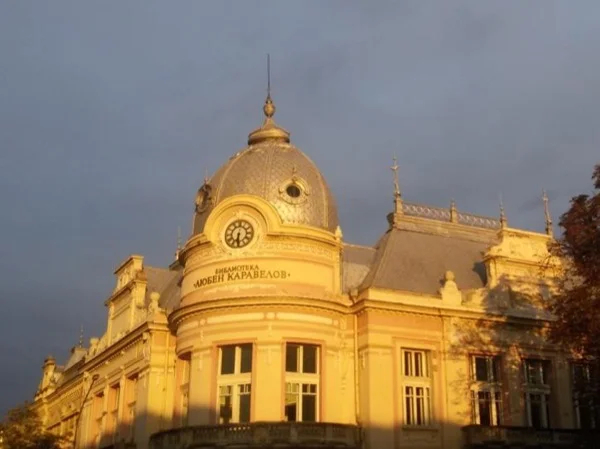 Cover media image
