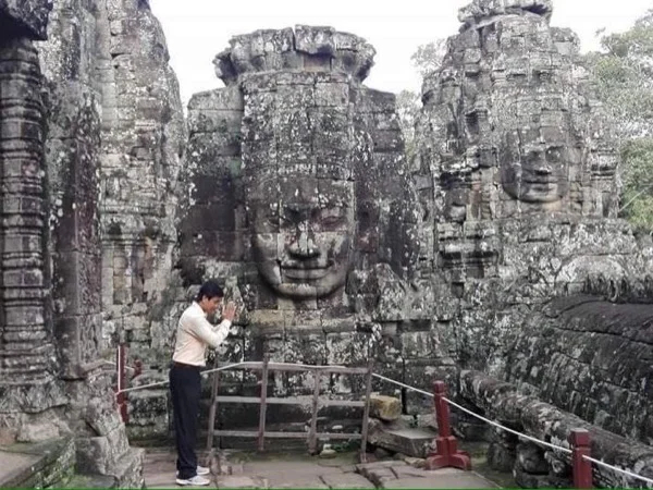 Two-Day Siem Reap Ancient Temples & Floating Village Private Tour