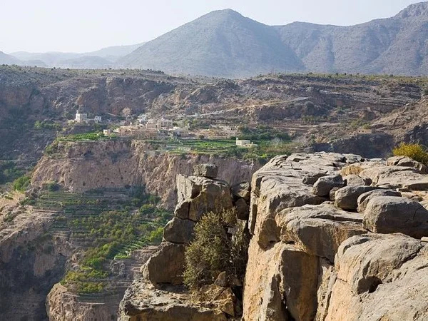 Nizwa Souq and The Green Mountain Private Tour