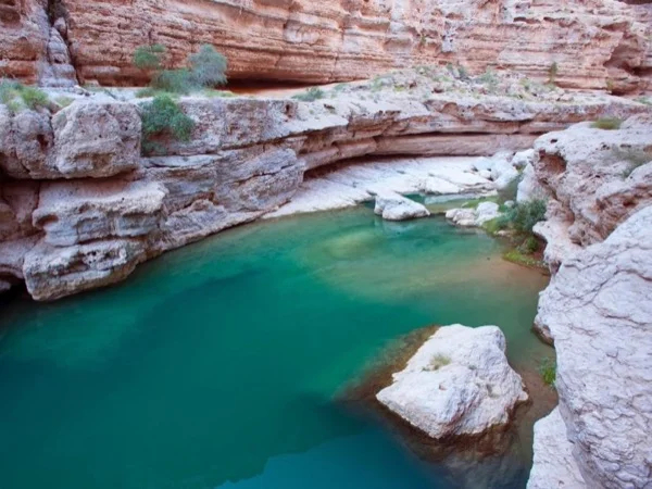 Private Valleys Guided Tour in Oman