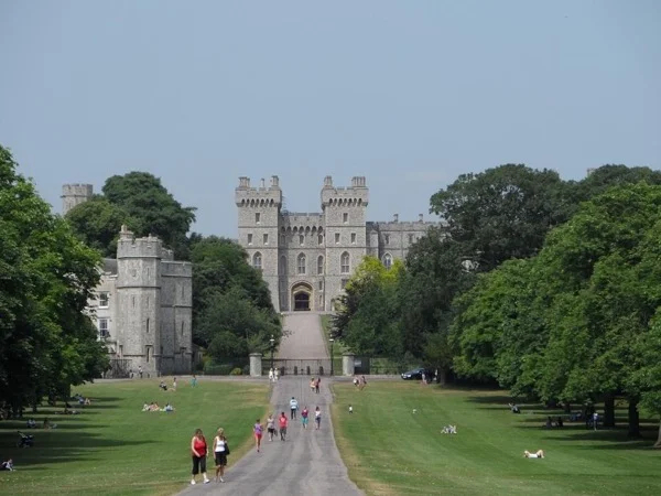 Windsor Castle from London