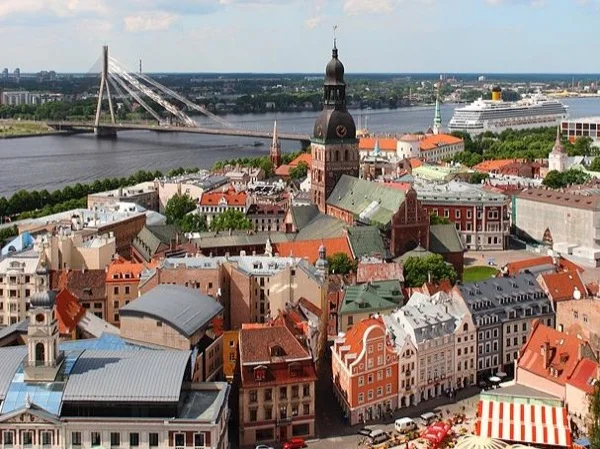 Riga Highlights Walking Tour