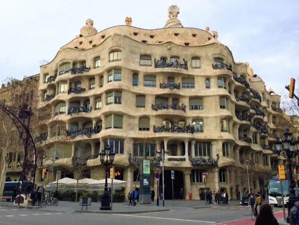 Gaudi's Masterpieces: Pedrera & Batllo 2 Hour Private Tour in Barcelona