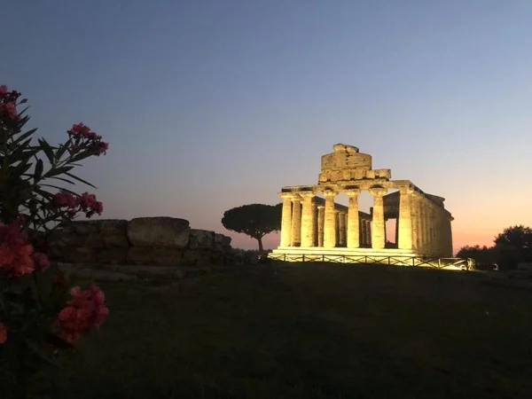 Paestum Temples 2 hours walking tour