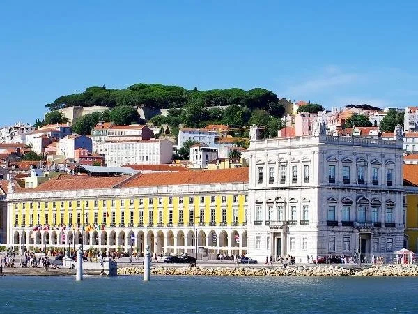 Wandering in Lisbon walking tour