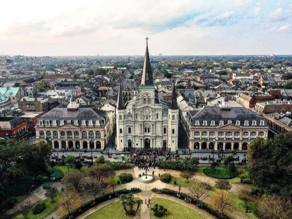 New Orleans Multi Day Private Walking/Driving Tour