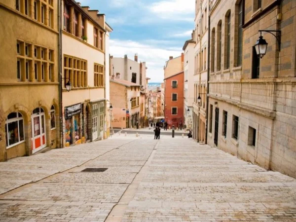 Croix-Rousse - The silk district