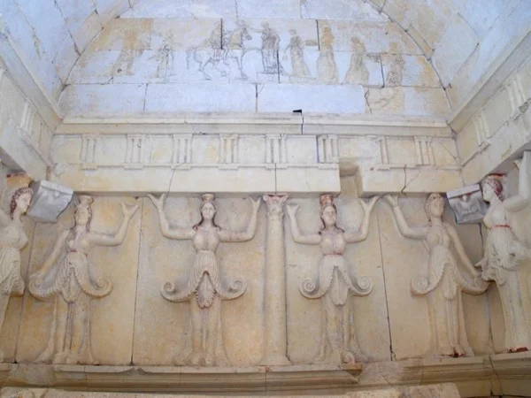 Private tour from Ruse to Sveshtari Royal Tomb and Demir Baba Teke