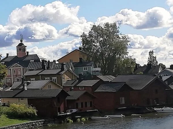 Shore Excursion-The Best of Helsinki & the Olde World Charm of Medieval Porvoo