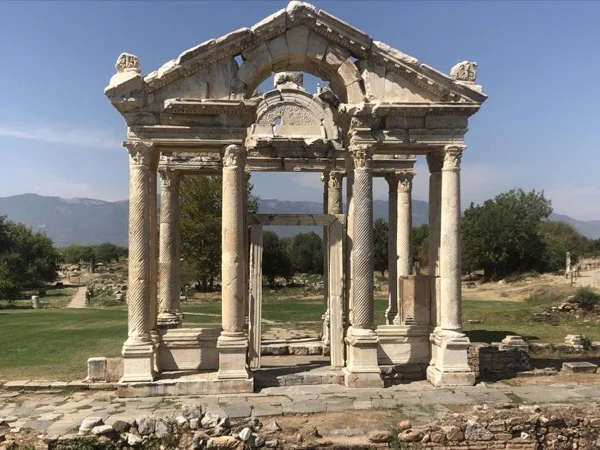 The Forgotten Marvels of Turkey: A Full-Day Private Tour to Aphrodisias from Kusadasi