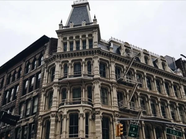 Explore the Ruins of a Forgotten City in the Middle of Manhattan