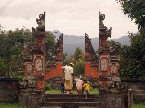 Mataram Historical city tour for cruise ship Passenger
