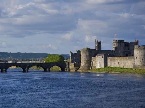 Limerick City Day Tour - Get out and Explore