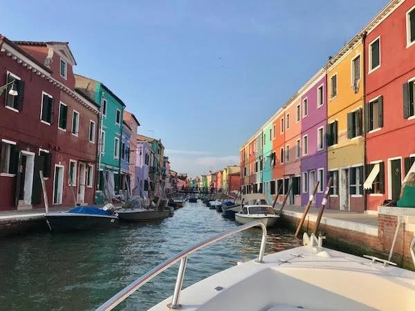 Let's enjoy Venice Lagoon by private water-taxi!