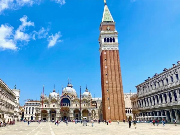 Highlights of Venice and Murano, the glass island, with a private local guide