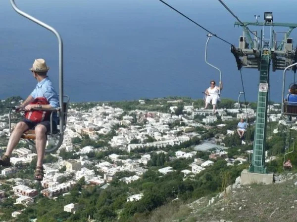 Discover Capri by land and sea tour