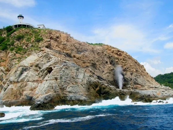 Amazing bays & Snorkeling half day private tour