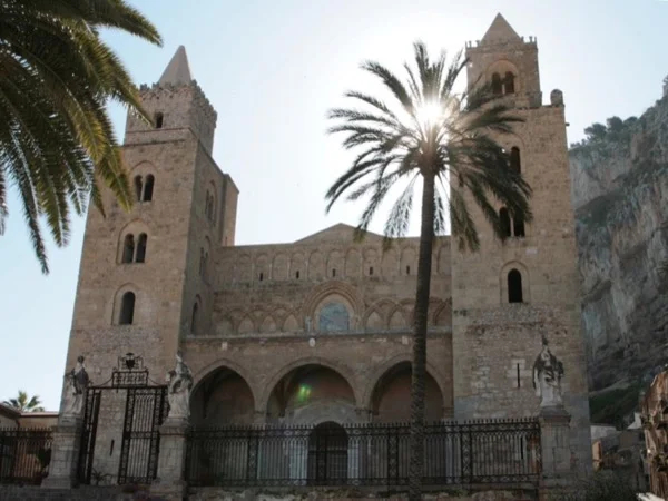 The picturesque villages of Cefalu and Castelbuono - Full Day Tour from Palermo