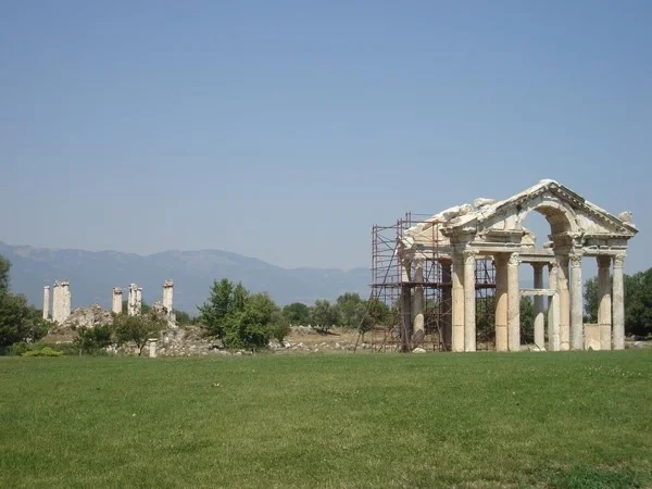 A Full-Day Journey to The Heart of Aphrodite with a Private Tour from Kusadasi