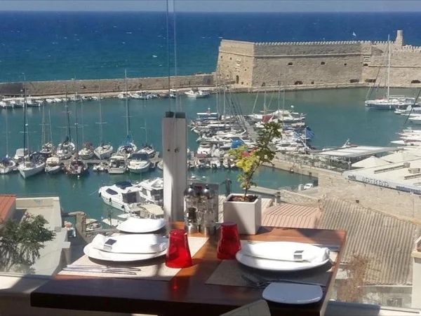 Secrets of Heraklion: Architectural, gastronomic sights & nature half day tour
