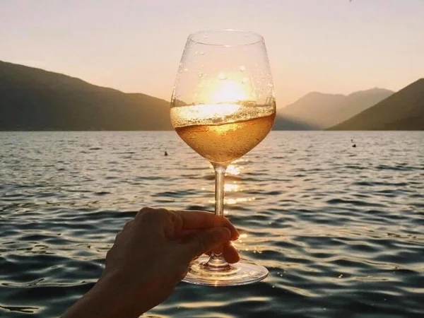 Walking Tour With Wine Tasting in Kotor