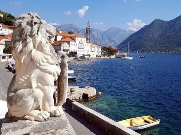 Charming old coastal towns: Kotor & Perast - Shore Excursion
