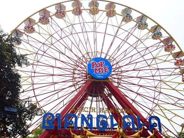Ancol Dreamland and Fantacy Land Tour