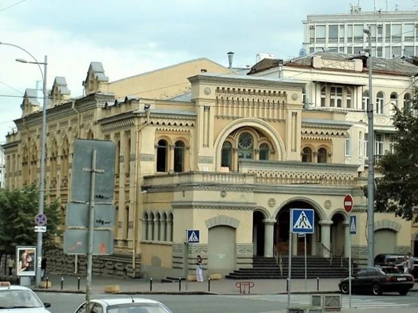 Remarkable Jewish Spots Tour in Kyiv